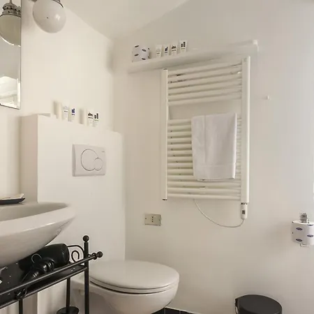 Italianway Easy - Ripa Ticinese 17 A * Milan